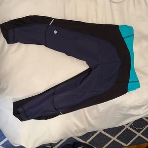 Lululemon two tone leggings size 6